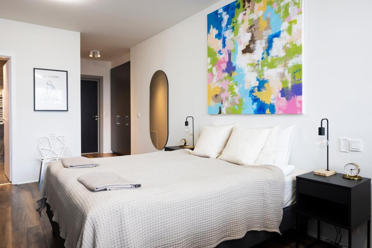 Loft-Style Duplex With Balcony In Downtown Reykjavik Apartment ภายนอก รูปภาพ