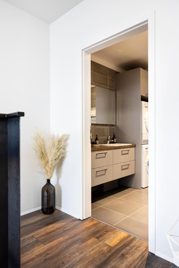 Loft-Style Duplex With Balcony In Downtown Reykjavik Apartment ภายนอก รูปภาพ
