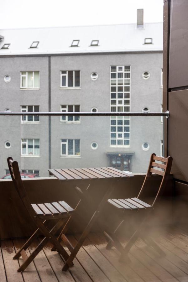 Loft-Style Duplex With Balcony In Downtown Reykjavik Apartment ภายนอก รูปภาพ